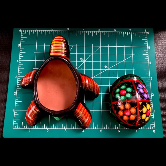 Tonala Mexican Folk Art Red Clay Pottery Hand Painted Turtle Trinket Box - Picture 5 of 14